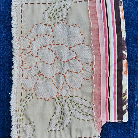 Upcycled Fashion to Figure Jeans | Patched | - Picture 4 of 5